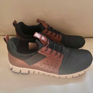 Big Boys Deer Stags shoes size 7